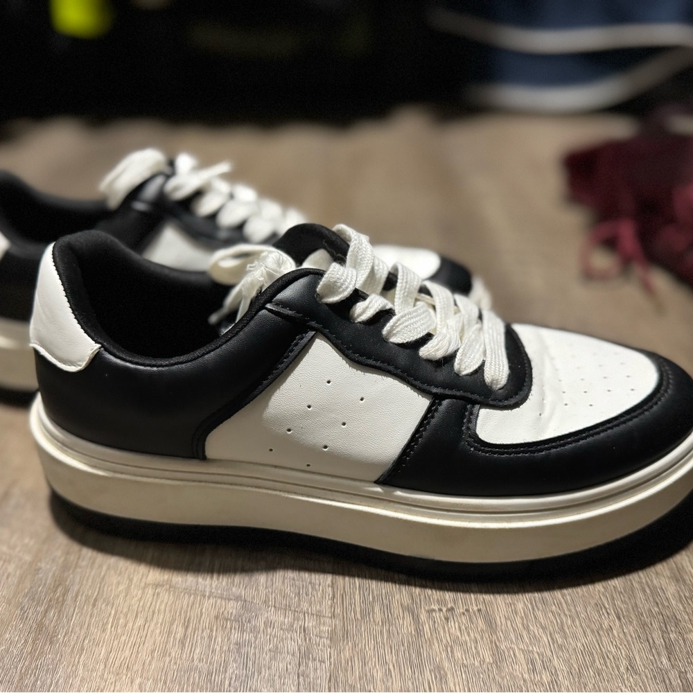 Black and White Steve Madden Sneakers
